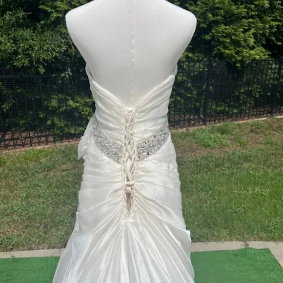 NWT Maggie Sottero Wedding Dress Strapless Organza Ivory Size 10 - Picture 11 of 15